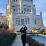 Neha Sharma Instagram - 🫶 Holiday on my mind…. #chicagocalling #chicago