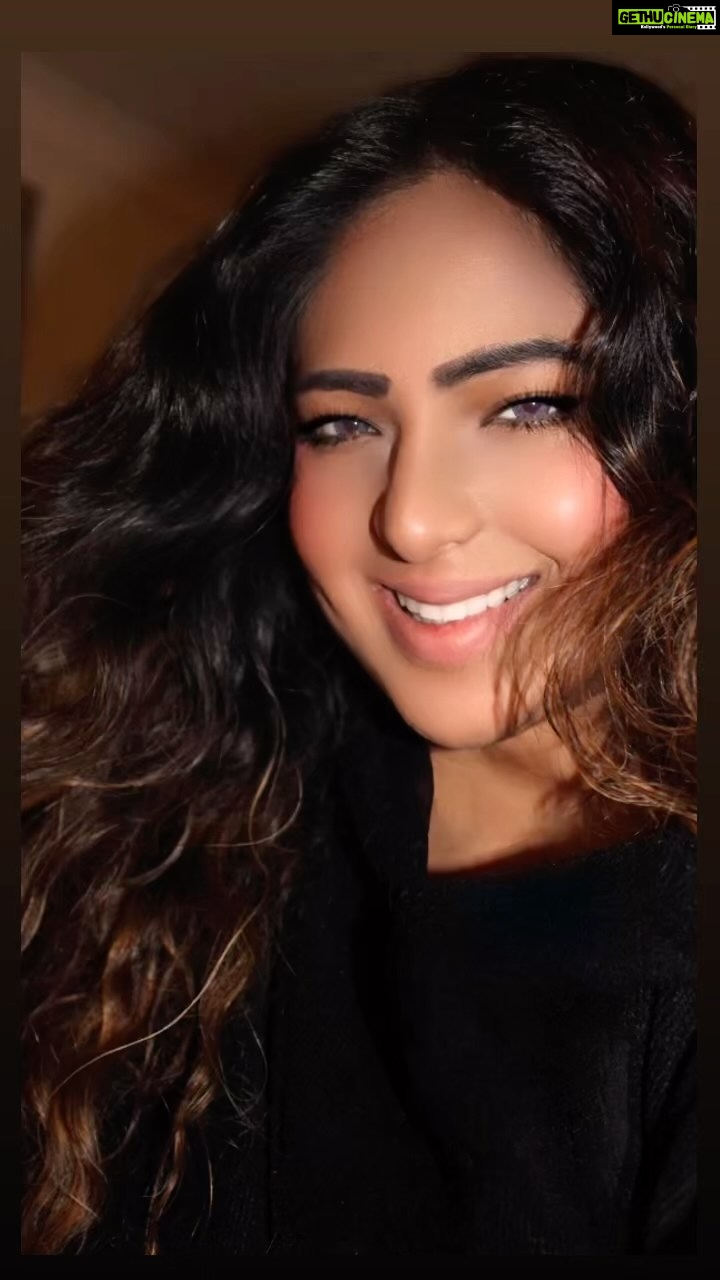 Nikesha Patel Instagram - #nikeshapatel #tollywood #southactress #southactor #southindianactor #gujurati #london #ukactor #reels #makeup #indianwear #insta #viral #explorepage #india #likes #dance #tiktok #trending #reels #video #youtube #trend #comedy #fyp #mumbai #bollywood #foryou #likesforlike #exploremore #reel