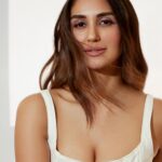 Nikita Dutta Instagram - In the rhythm of white 🦢 🤍