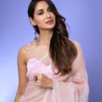 Nikita Dutta Instagram - A little pink sparkle 🌸🌸 . . . 📸: @saurabh_sonkar HMU: @salechav Styled by @malvika_tater Assisted by @vrutiiiiiiii Outfit @devnaagri Jewellery @gehnajewellers1 Managed by @yaminichander #Khakee #KhakeeTheBiharChapter #KhakeeOnNetflix