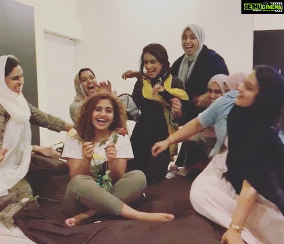 Noorin Shereef Instagram - Myteam♥️ Happy to have them in my life. The best moment ,i usually dont share my love videos,but first i feel so happy n want you all to be a part in it.the best ladies i met after my mom and sis Calicut, India