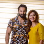 Noorin Shereef Instagram - Unniyettan💛 @iamunnimukundan 📸 @ajmal_photography_ Wearing @ladies_planet_ New begnings #newmovie Haripad