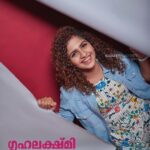 Noorin Shereef Instagram - For @grihalakshmi_ Photography @shafishakkeer Styling @styledbysmiji MUA @unnips #noorinshareef #grihalekshmi Kochi, India