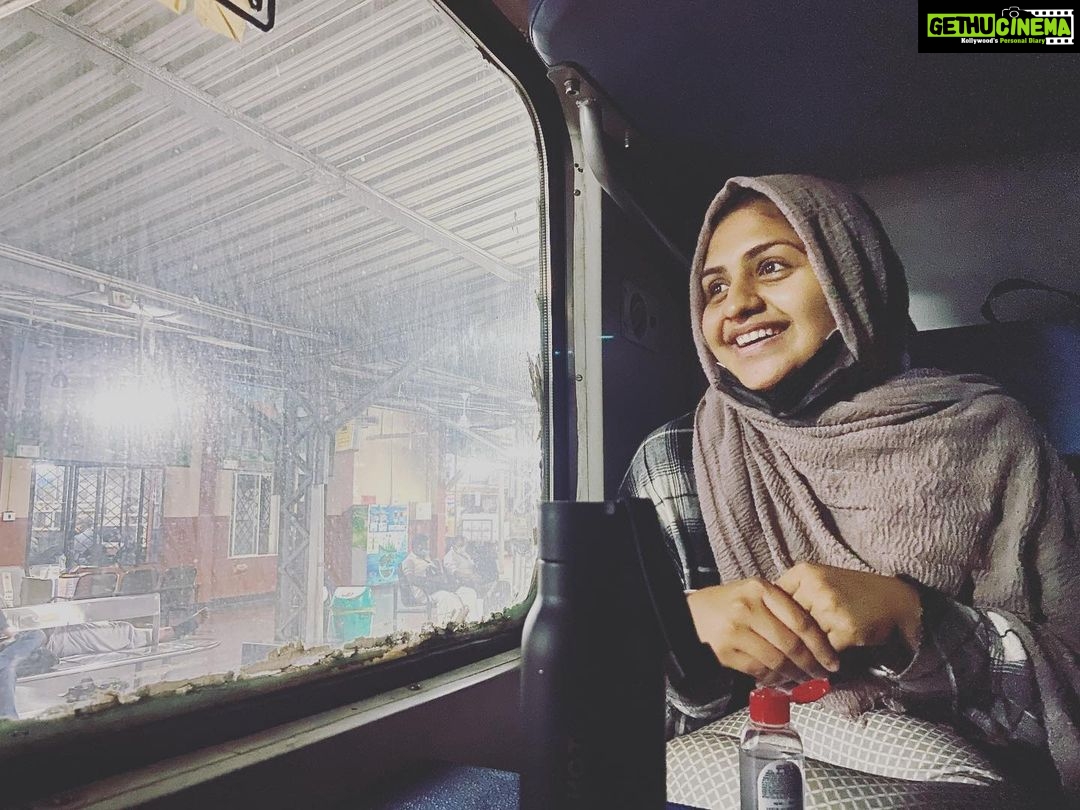 Noorin Shereef Instagram - Most expected prepared and grateful trip to my DREAM🤲 📸 @fahim_safar #soon #film #newbeginnings ✨ WishList