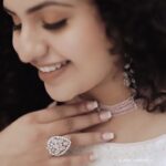 Noorin Shereef Instagram - ✨♥️ Much love to @ahamboutique @planetjewel & @dartistry.in for making me look exactly the way I wanted to be!! ♥️ Video by : @arun_sathyan_n Edits : @sha.ran_k 🤗