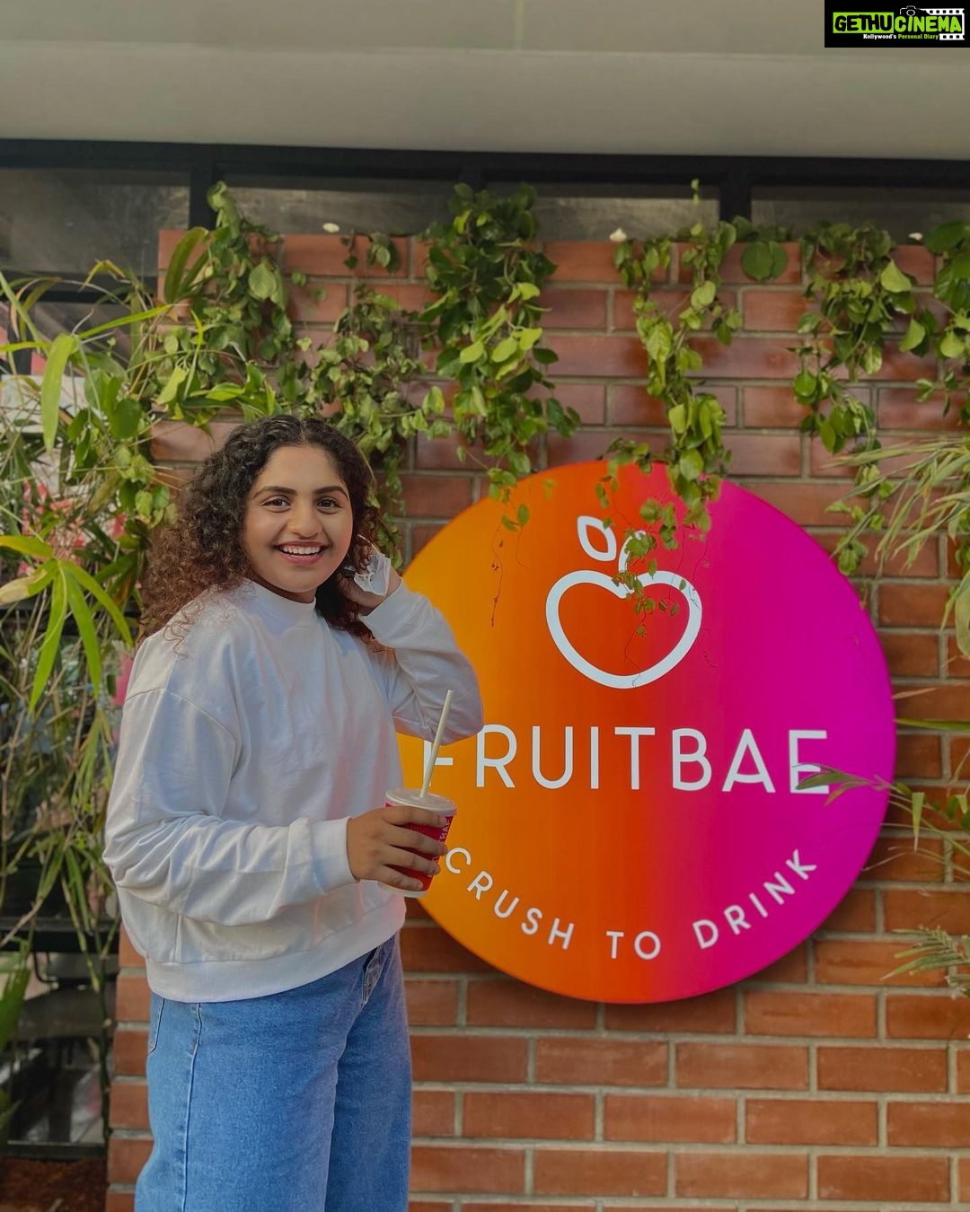 Noorin Shereef Instagram - Pose with Bae ♥️ @fruit_bae 📸 @fahim_safar