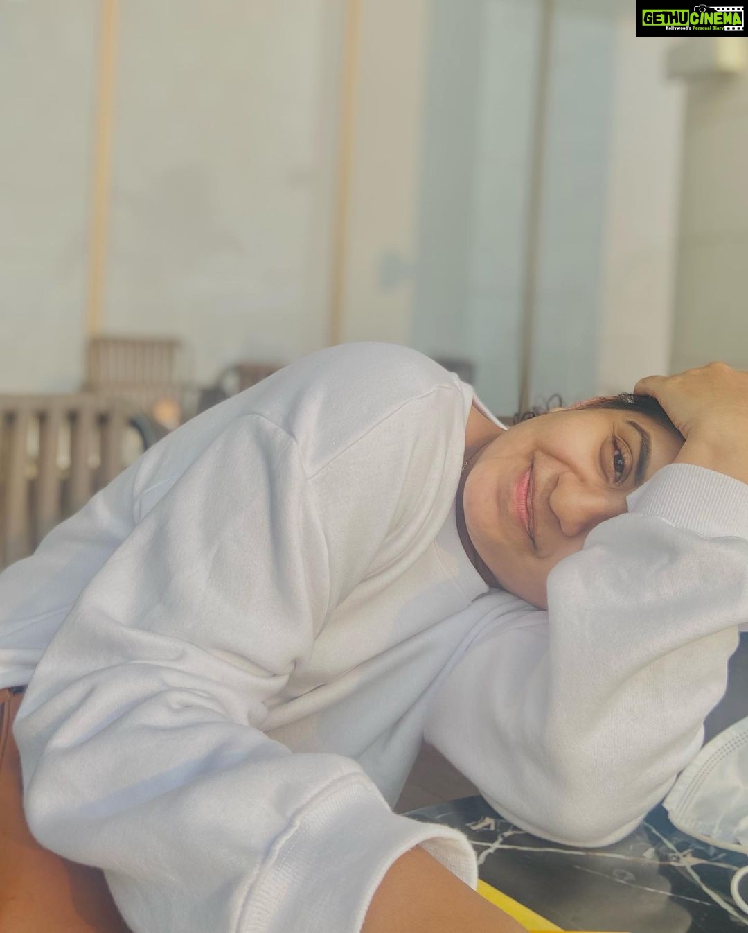 Noorin Shereef Instagram - π€The happiness after completing your second ππ§ audiobook from the list #alarabiannovelfactory