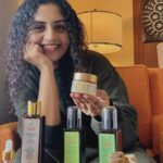 Noorin Shereef Instagram - The latest addition to my skin care routine. @vanaura_organics . 😊✨
