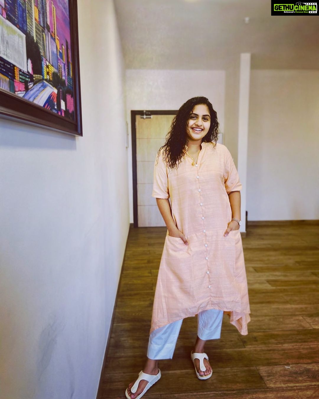 Noorin Shereef Instagram - 🌸🌾 Wearing @ahamboutique 📸 @advaita_srikant SFS Homebridge Hotel and Suites