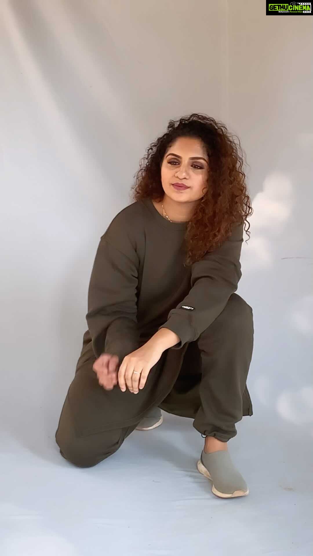Noorin Shereef Instagram - BTS OF photoshoot with @srj_hashtag