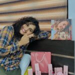 Noorin Shereef Instagram - Here are the beautiful collections from @thezaynmyza which adds an extra vibe whenever I apply them. I believe in using products that are completely clean and yes these are #CrueltyFree #ParabenFree #vegan #NoChemicalNasties . . Totally #AwZM collections. Let's be #AwZM and choose a lifestyle without compromising on anything. Use "Noor10" and avail extra 10% discount on their website- www.zaynmyza.com