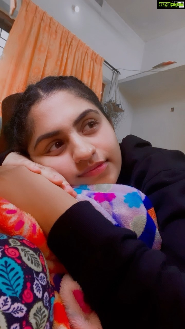 Noorin Shereef Instagram - Chorayille🙇🏼♀️🤷🏼♀️🍚
