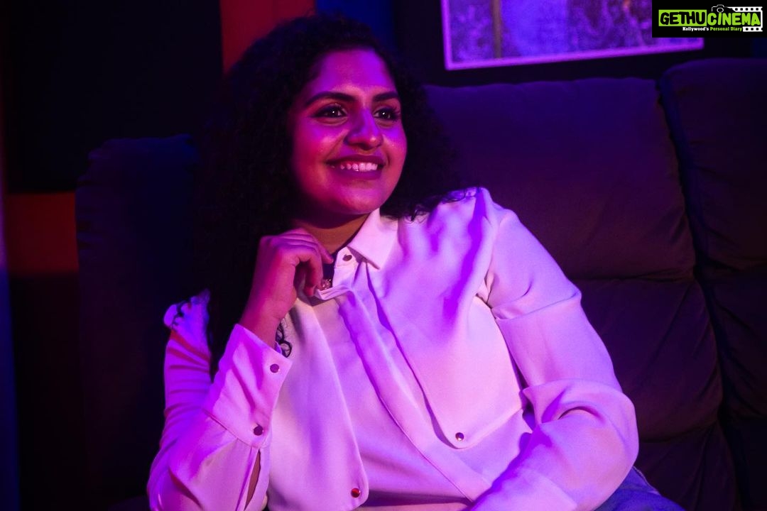 Noorin Shereef Instagram - Feeling so happy and honoured to be a part of the inaugural event of #SHdigitalmedia @sh.digitalmedia @audiosonyc Bringing the theatrical cinema viewing experience to our homes. Kerala