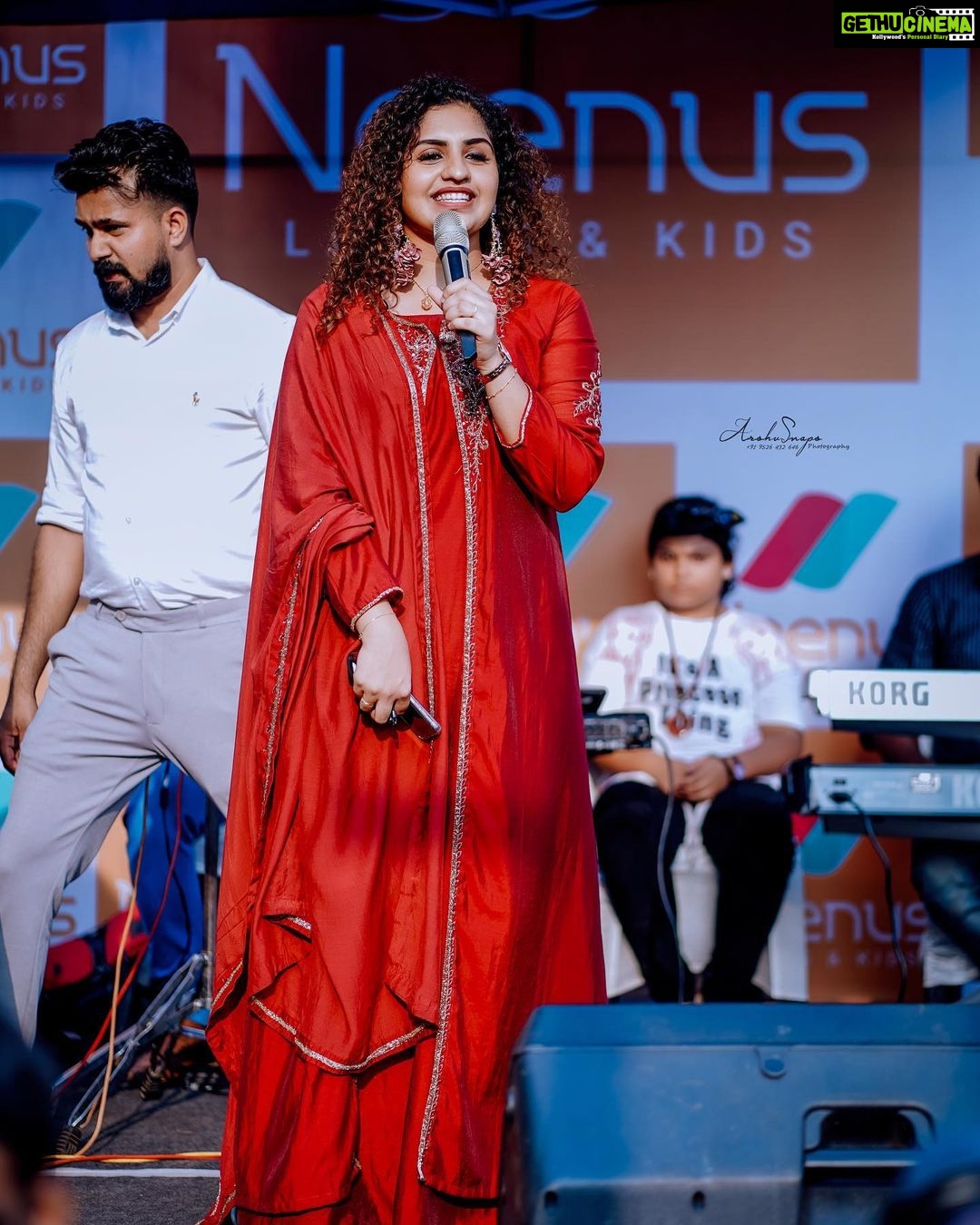 Noorin Shereef Instagram - Being a part at #neenuz big day🤩. Al the best wishes to neenu etha and jabir ekka for their dream .so much happy about last day at the inagural cermony of NEENUZ collections👗 Wearing @naznoor.official Valanchery, India