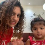 Noorin Shereef Instagram - NieceGOALS♥️🥴 kanikkan vendi video chythayaa🥴🥴🥴 Ente athe swabavam kanikkunna @nazmin_naznoor_