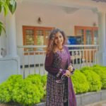 Noorin Shereef Instagram - “When you do the right thing, you get the feeling of peace and serenity associated with it. Do it again and again.” Wearing @ladies_planet_ Pc @fahim_safar Vadakara, India