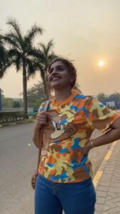 Noorin Shereef Instagram - ഈ പടച്ചോൻ വലിയൊരു സംഭവാ ! ചില കാര്യങ്ങൾ നമ്മൾ മറന്നാലും മൂപ്പര് മറക്കൂല .

സിനിമ ജീവിതം തുടങ്ങിയ സമയത്തു ഇതേ സ്ഥലത്തു നിന്ന് പൊട്ടിക്കരയേണ്ട ഒരു അവസ്ഥ ഉണ്ടായിട്ടുണ്ട് . അതിലേക്കൊന്നും ഇനി ഒരുപാട് കാട് കയറി ചിന്തിക്കുന്നില്ല . എല്ലാം നല്ലതിന് . ഇന്നിത് കണ്ടപ്പോൾ ഉണ്ടായ സന്തോഷത്തിന്റെ ഒരംശം മാത്രം ഈ വിഡിയോയിൽ 😇🤲🏻 Masha Allah

സ്വപ്നം കാണുക ! കട്ടക് അതിനു വേണ്ടി പണി എടുക്കുക . എന്നും ! എന്നെന്നും ♥️

#Dreamsdocometrue
#inshaallah