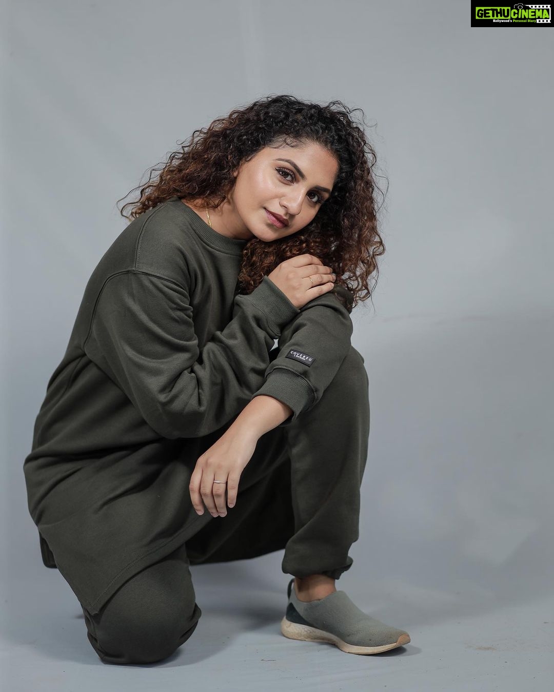 Noorin Shereef Instagram - Wearing @coveredlondon @covered Pc @signature_by_abhi_mach_an @mr_rkaie India