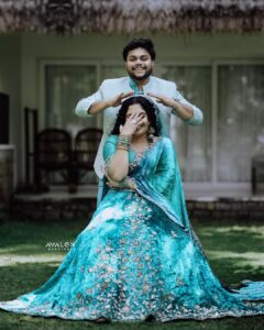 Noorin Shereef Instagram - We started off as friends , who randomly met at work! From being Friends , to Best-Friends to Soul-Mates , this was a journey filled with Love , Light and lots of Laughter. Here's to the newest Scene in our Story , our Engagement! 

Hello Fiance , @fahim_safar 🙈❤️😘🤗

Event by @redapronevents 
Video courtesy @avalonweddings 
Bride and groom outfit:  @ladies_planet_ ,@attirebycharms 
Bride & Groom MUA @theglamupstudio, @djsagy.official
Jewellry @ladies_planet_rental_jewellery 
Location courtesy @malabaroceanresort 
Event curator @chefshameem