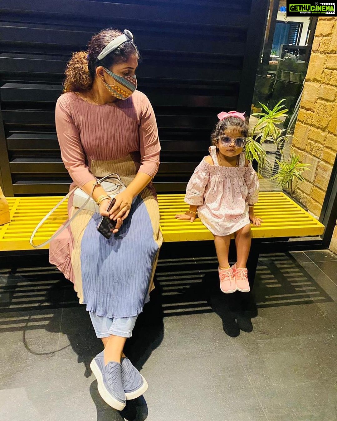 Noorin Shereef Instagram - Super excited to share our first youtube video together 🤩🤩 something in her life for the first time Any guess??? @nazmin_naznoor_