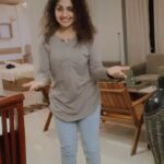 Noorin Shereef Instagram - ഒത്തില്ല ല്ലേ 😶