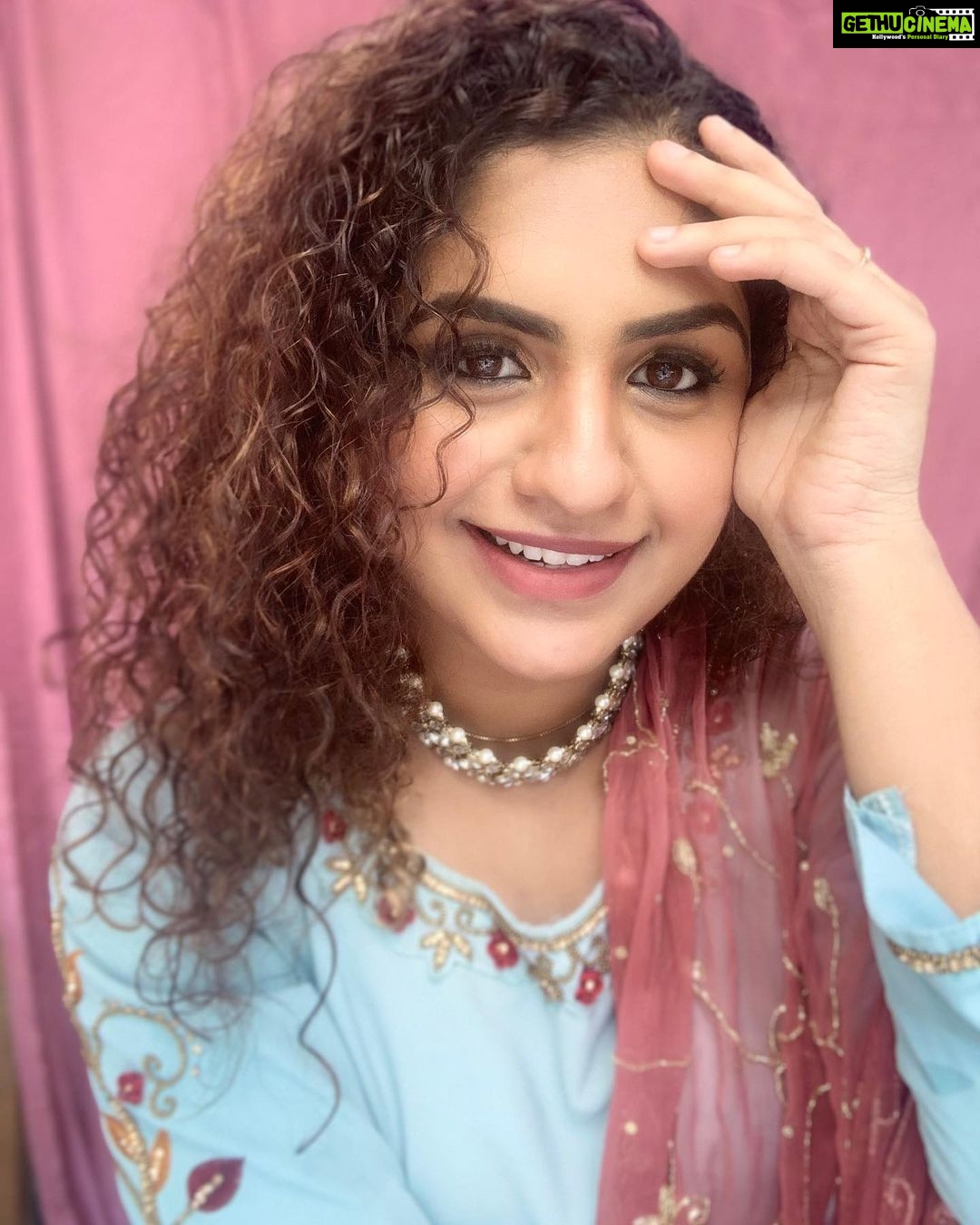 Noorin Shereef Instagram - Latest wedding looks trails Wanna see full video?