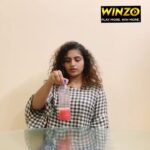 Noorin Shereef Instagram - Who said ‘flip the bottle’ challenge has gone old ?? The happiness of winning this game is still the same!!😊🤩 Now I challenge You guys to flip a bottle in just one go! Make sure to tag me in your videos and use the hashtags- #WinZO #JeetneMeinKickHai @winzo_official Play your favorite games on WinZO & Win Cash Daily! Link In Bio!