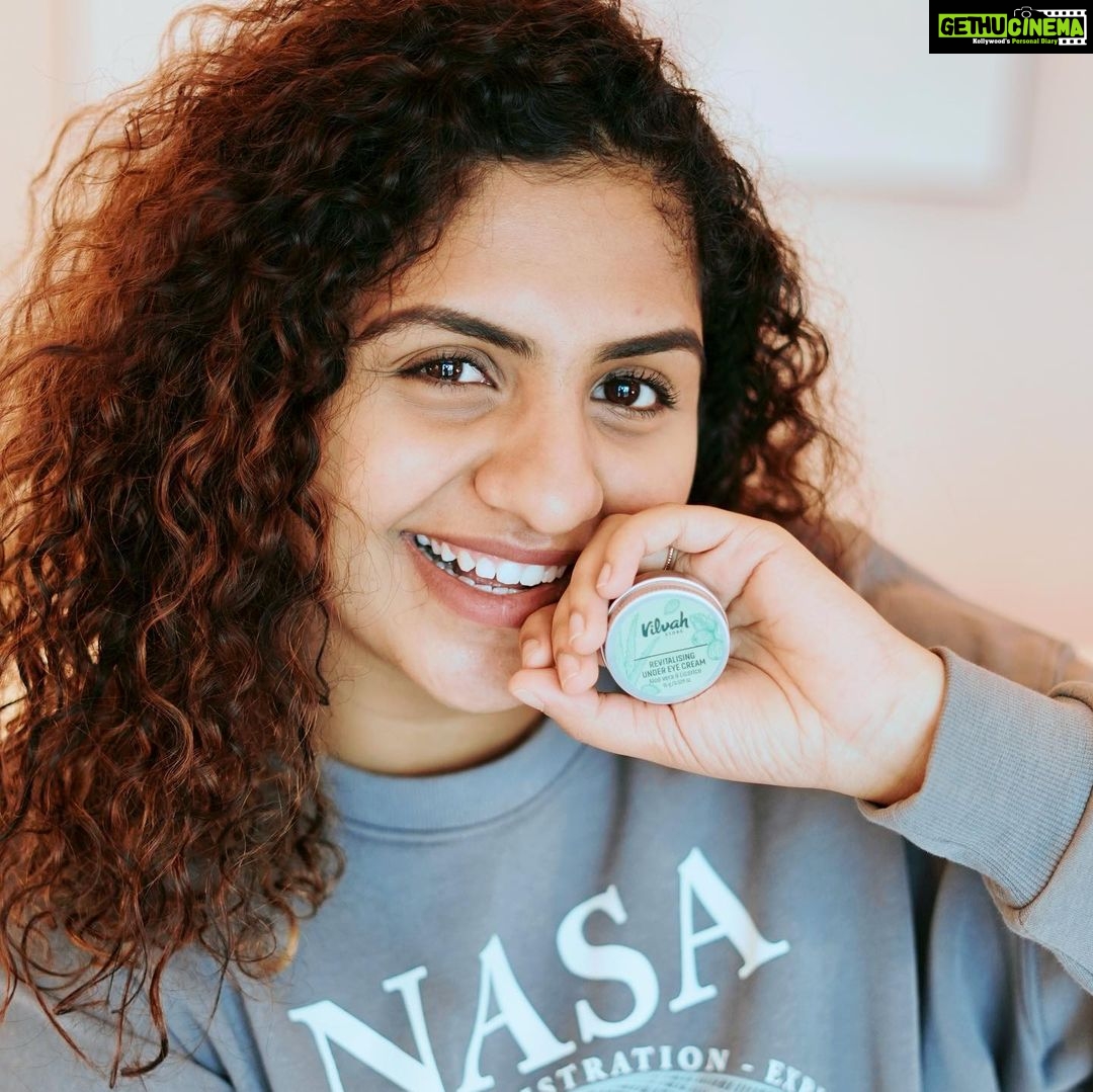 Noorin Shereef Instagram - Under eye darkness? Puffiness? Under eye bags? Wrinkles? My go-to solution is @vilvah_ under eye cream and the most important thing, it actually works. If I want to include one skincare product in my everyday regime, it would be @vilvah_ _ under eye cream. #vilvahstore #vilvahproducts #camping #collaboration #undereyefiller