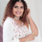 Noorin Shereef Instagram - Happiness will never come to those who fail to appreciate the blessings they already have. Say Alhamdulillah every moment of life. Pc @srj_hashtag