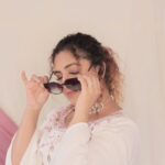 Noorin Shereef Instagram – The festive season is almost here! 🥳🥳 I am as excited as you are and have begun my festive shopping already! 

Watch the video and check out some of my favorite picks from @myntra for this season! Tell me how you like my picks and find you favorites ones on Myntra too! And start choosing fast because the  #MyntraBigFashionFestival is LIVE  till 22nd October with the best trends at 50-80% off! Check the best styles at unbelievable prices, Link in bio!
White Kurta: 7334039
Zaveri Set: 9013413
Liquid Lipstick: 10884976
P.S. – FLAT 500! off for first time users + free shipping for 1 month!
#MyntraBFF
#FestiveMomentsStyledByMyntra
.
.
.
#galleri5influenstar India