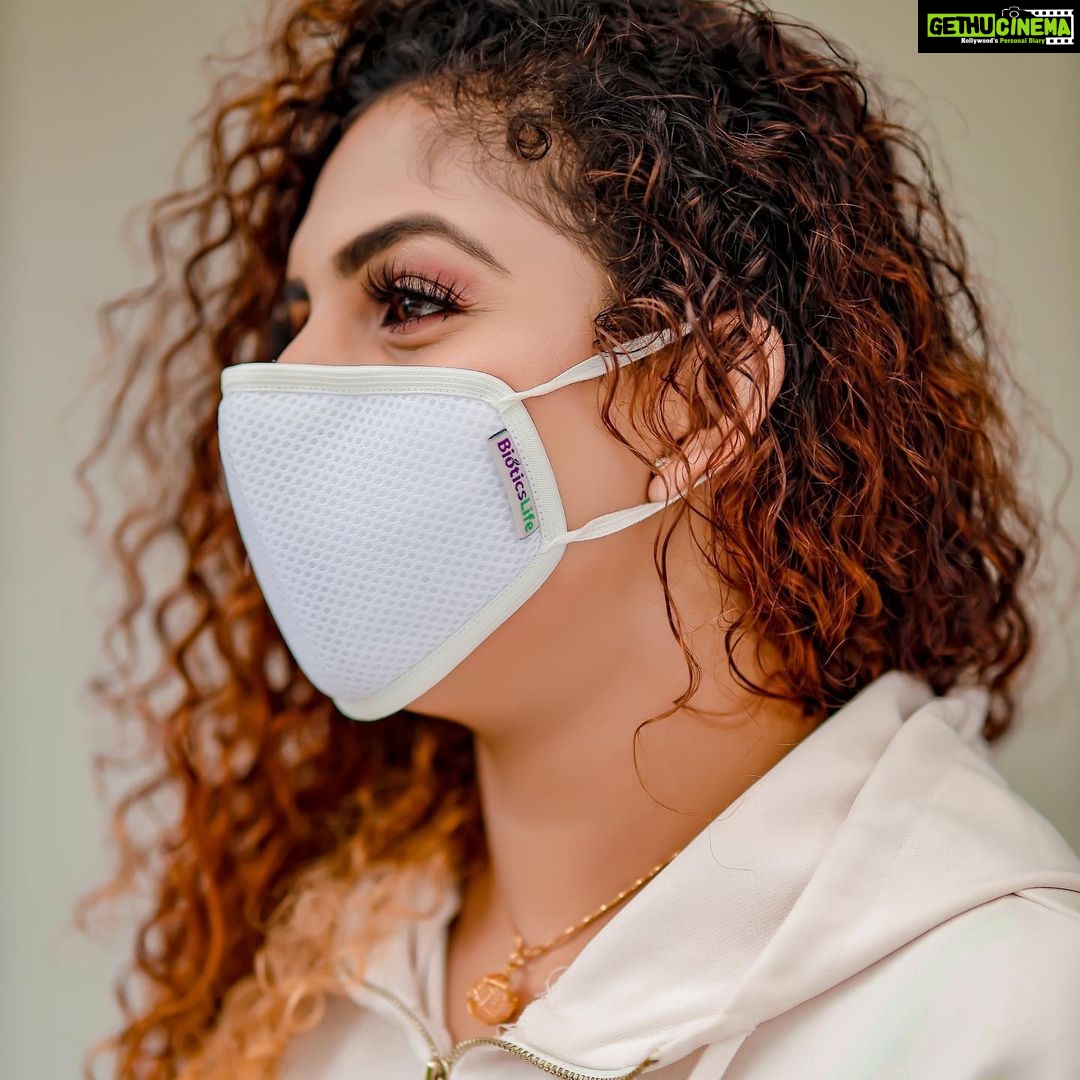 Noorin Shereef Instagram - Presenting PHYTOGUARD B95, the World's 1st Herbal Infused Mask by @bioticslife The 7 layer mask with the richness and the goodness of Turmeric, Neem, Tulsi, and Spearmint gives you a relieving and soothing respiration. PHYTOGUARD B95 comes with a free Mask Wash which is an antimicrobial herbal shampoo that helps to wash and retain the richness of all the herbs. For more, visit : https://bioticslife.com @bioticslife World’s first Herbal infused B95 mask Patent-pending Unique Phytoprotection formula Natural relieving aroma Add on PHYTOGUARD B95 Herbal mask wash provided Bacterial Filtration Efficiency of 99.1% Advanced 7-layer protection Reusable up to 40 gentle washes with our PHYTOGUARD B95 Herbal mask wash Super breathable, minimal eyewear fogging, ergonomically best fit. #bioticslife #herbalmask #mask #covid19 #facemask #masks #coronavirus #corona #staysafe #stayhome #socialdistancing #pharmacy #medicine #health #medical #healthcare #pharmaceuticals #bioticslife #bioticslab #phytoguard India