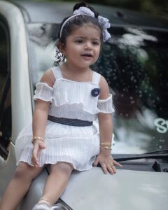 Noorin Shereef Instagram - Happy birthday my little princess♥️♥️♥️♥️ @nazmin_naznoor_ 
I love you to my death✨

Pc @_____storyteller_____