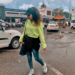 Noorin Shereef Instagram - #throwback pic . Just becos we cant go outside, creating happiness from post pictures from outside☺️☺️☺️ Trivandrum Domestic Airport