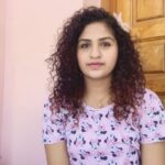 Noorin Shereef Instagram - We all are either studying or working or simply sitting at home on my normal days. Here is my videos that can relate to my studies. I m a college person and you know what i take each and everything in my bag while going to college. Check out my latest youtube video about WHATS IN MY COLLEGE BAG!!! Link in my bio👍🏻