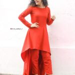 Noorin Shereef Instagram – Its christmas , its red , its love ,its life♥️ I was so happy to receive  this red gift from @_big_zero__ , all the way from calicut. That effort for bringing this direct to me 😍. Thank you soo soo muchhh. My 2M outfit♥️
📸 @arun_sathyan_n Thrissur Kerala India