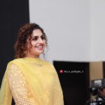 Noorin Shereef Instagram - Comment some captions for me🤭 📸 @arun_sathyan_n Wearing @ladies_planet_