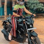 Noorin Shereef Instagram - You’re braver than you believe, and stronger than you seem, and smarter than you think💫💫.—unknown Bae @mt15india_official From @brightyamaha Helmet @helmetologist 📸 @deepak_rs_4040