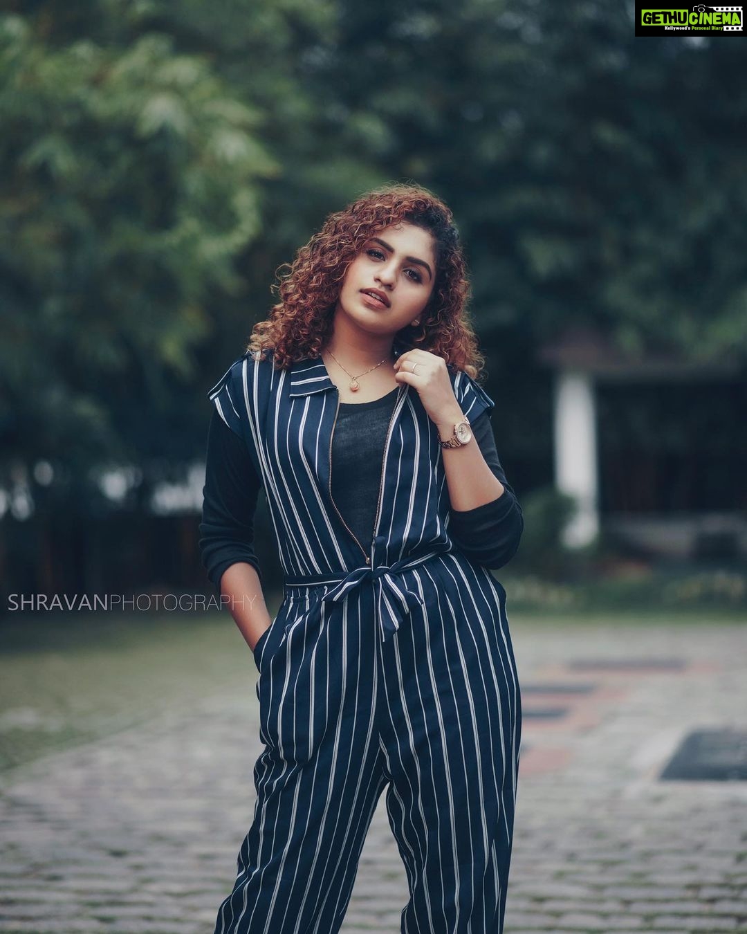 Noorin Shereef Instagram - Some outfits are just made for you.some are for your soul.. Wearing @ubh_inventor_of__fashion Stills @mr_rkaie