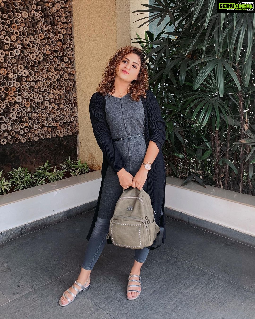Noorin Shereef Instagram - I've learned that possibly the greatest detractor from high performance is fear: fear that you are not prepared, fear that you are in over your head, fear that you are not worthy, and ultimately, fear of failure.-unknown 🥿 @hermes 📸 @deepak_rs_4040 Thrissur
