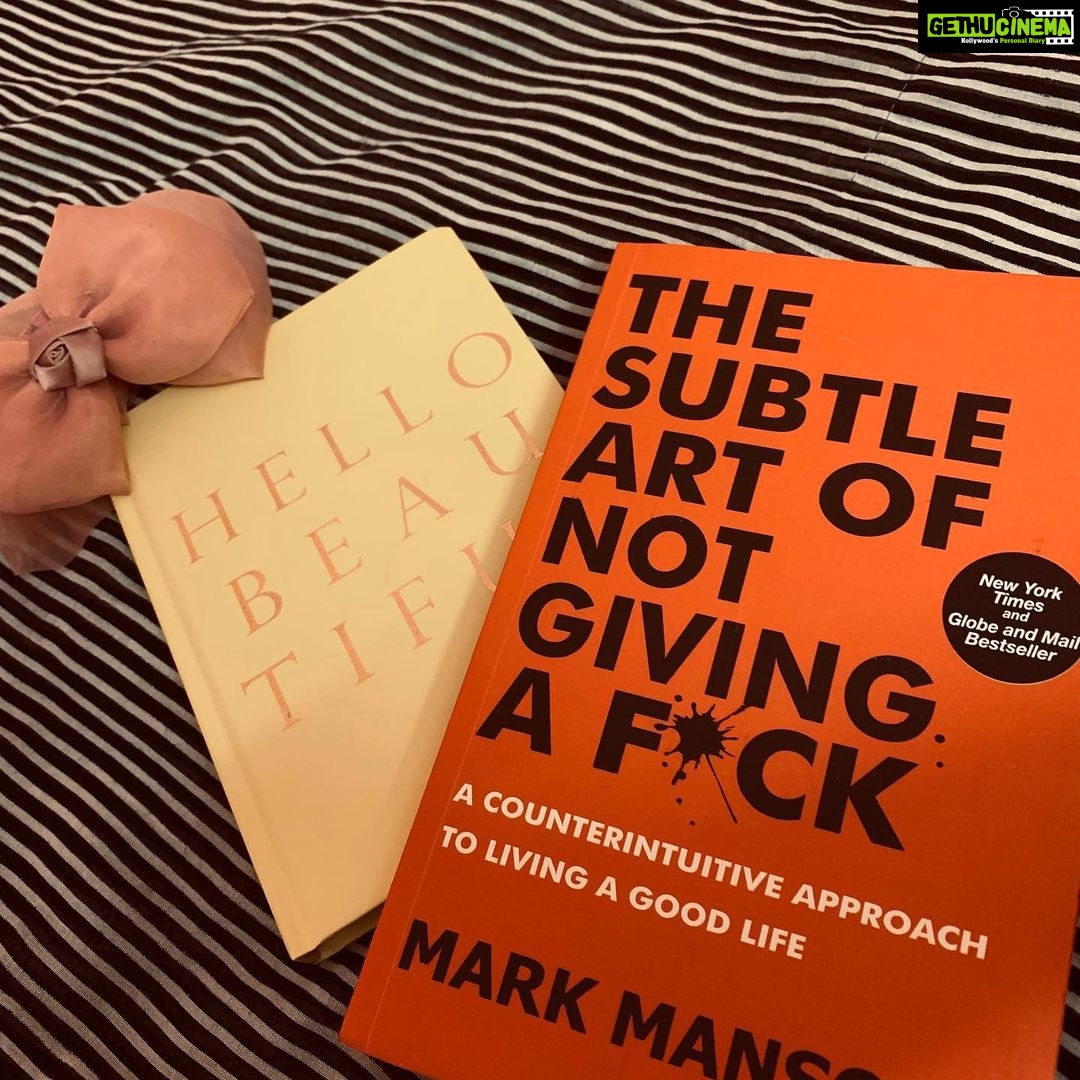Noorin Shereef Instagram - #thesubtleartofnotgivingafuck_ The book i felt to read deeply through heart