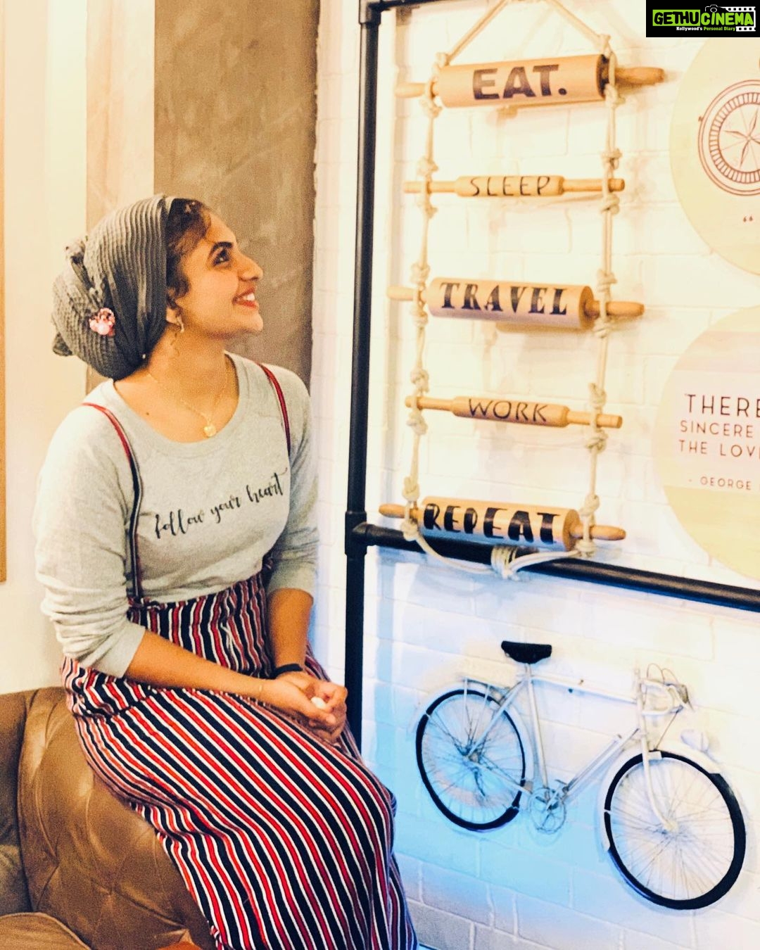 Noorin Shereef Instagram - Eat,sleep,work,travel,repeat