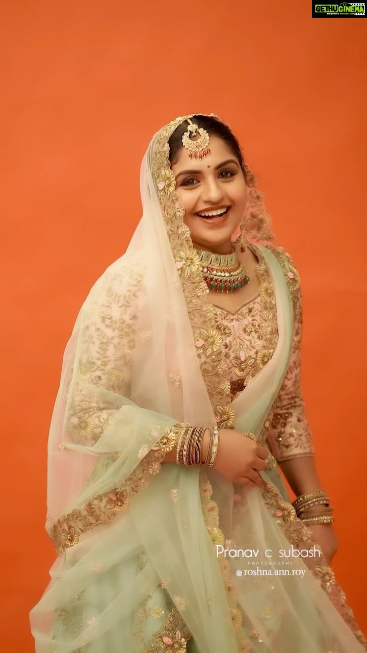 Noorin Shereef Instagram - Getting all dressed up with the pretty makeup on - Happiness. 📸 : @sherinabrahamphotography 🎥 : @pranavcsubash_photography Concept &makeup : @roshna.ann.roy / @rr.makeovers Designer: @page3studiobyunaismustafa Cuts : @abhishek.g_a Loc : @maxxocreative : @huwais.m Assisted: @aiswaryasmakeover #noorinshereef #noorin #indianroyalty #indiagram