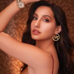 Nora Fatehi Instagram – U wish u cud turn back time?
@michaelkors 

📷 @tejasnerurkarr 
Hair @florianhurel 
Makeup @reshmaamerchant 
Styling @spacemuffin27
