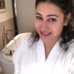 Panchi Bora Instagram - Bathroom selfie and yoga time! The Oberoi, New Delhi