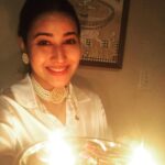 Panchi Bora Instagram – Wishing everyone Happy Diwali!!
Love and light 🪔