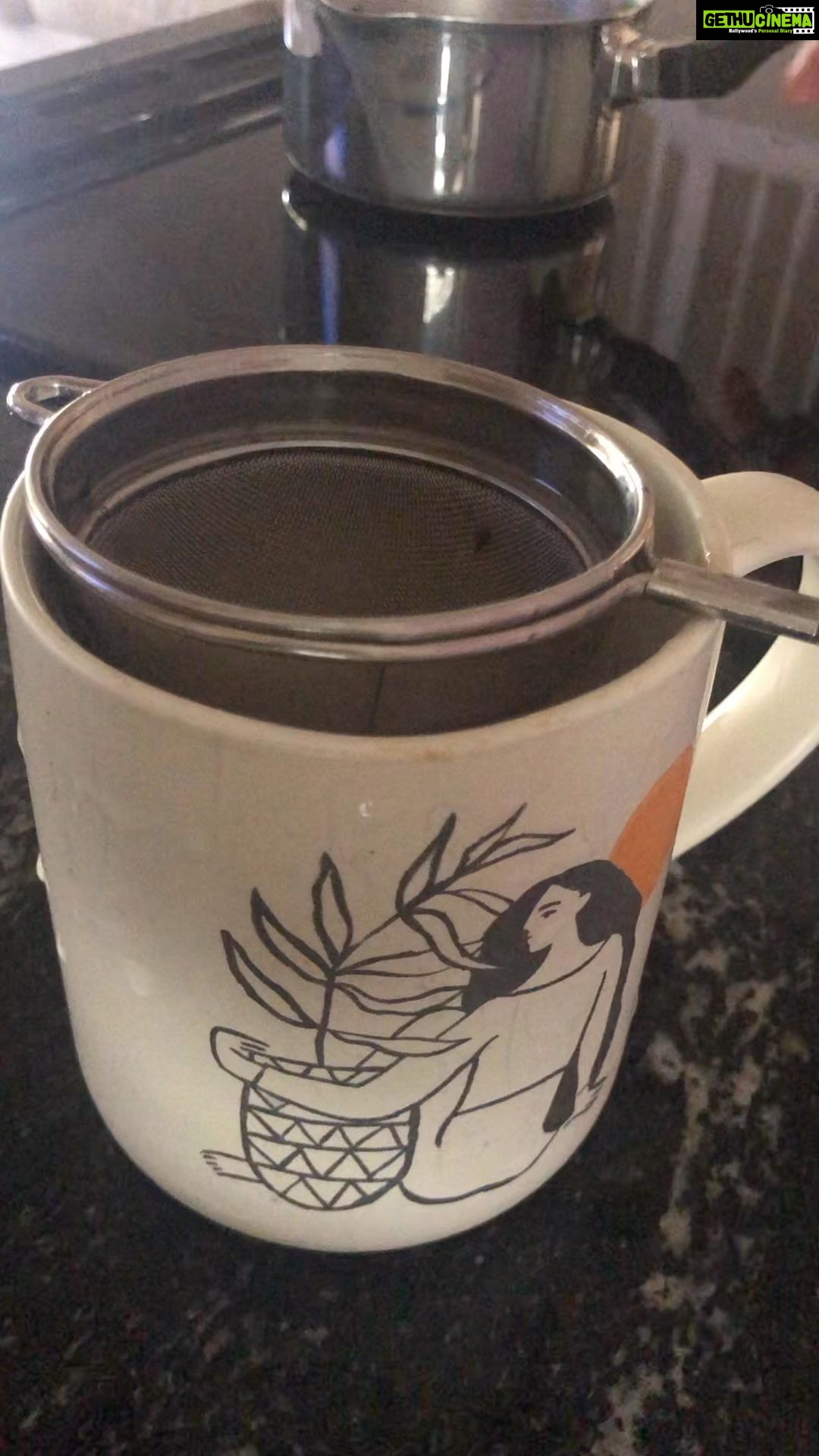Panchi Bora Instagram - When I miss the people with whom I used to love my tea time! ☕️ #missyou