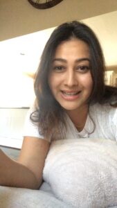 Panchi Bora Instagram - Happiness is the best make up! And I guess credit goes to Yoga 🧘🏻‍♀️ and my awesome family!! #blessed #nofilter