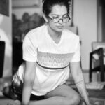 Parvathy Instagram - Your morning reminder to open your hip flexors. Hammeyyy!