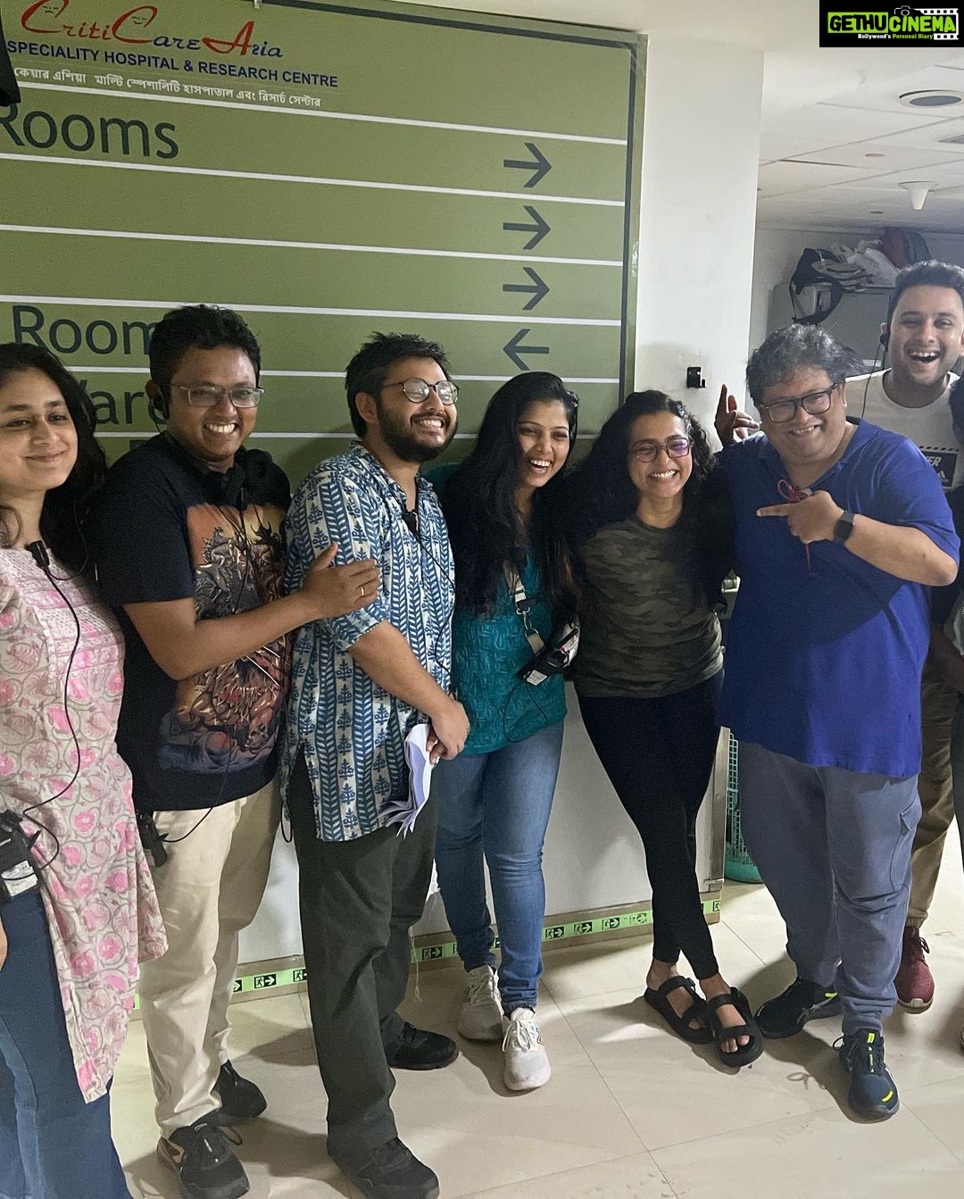 Parvathy Instagram - An observer. A Witness. A mirror. @aniruddhatony and Ritesh ji, thank you for inviting me to embody MK. @pankajtripathi for being the absolute best co-actor ever, @sanjanasanghi96 @pareshpahuja @jaya.ahsan #dilipshankar for being amazing laikari partners! @virafsarkari #indrani for making sure I’m so well taken care of so I can be my best. Avik da and his team for effortlessly capturing the magic. To each and every department on this set, you’re kindness and efficiency helped me immensely. 🪬🌻