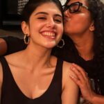Parvathy Instagram - An observer. A Witness. A mirror. @aniruddhatony and Ritesh ji, thank you for inviting me to embody MK. @pankajtripathi for being the absolute best co-actor ever, @sanjanasanghi96 @pareshpahuja @jaya.ahsan #dilipshankar for being amazing laikari partners! @virafsarkari #indrani for making sure I’m so well taken care of so I can be my best. Avik da and his team for effortlessly capturing the magic. To each and every department on this set, you’re kindness and efficiency helped me immensely. 🪬🌻